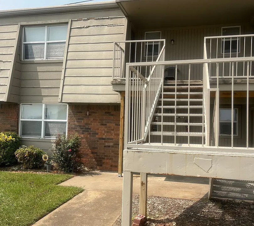 3120 Oak Ln