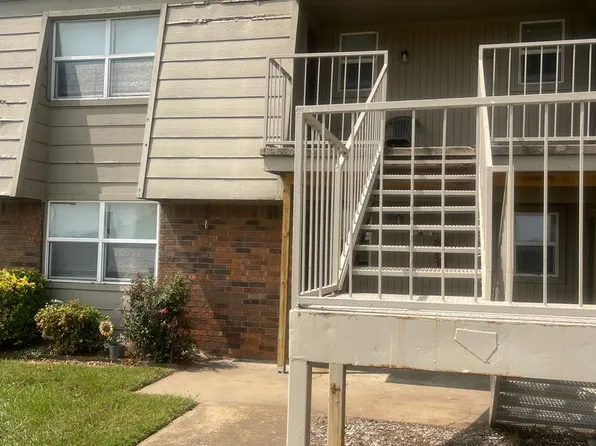Red Valley Apartments, 3120 Oak Ln #13, Van Buren, AR 72956