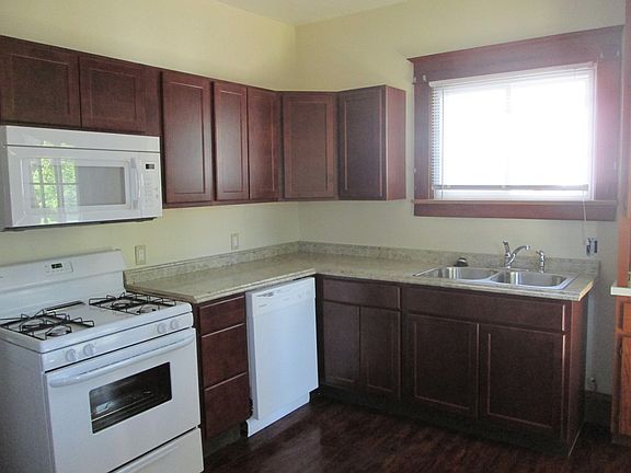 4th image of 133 E Howard St