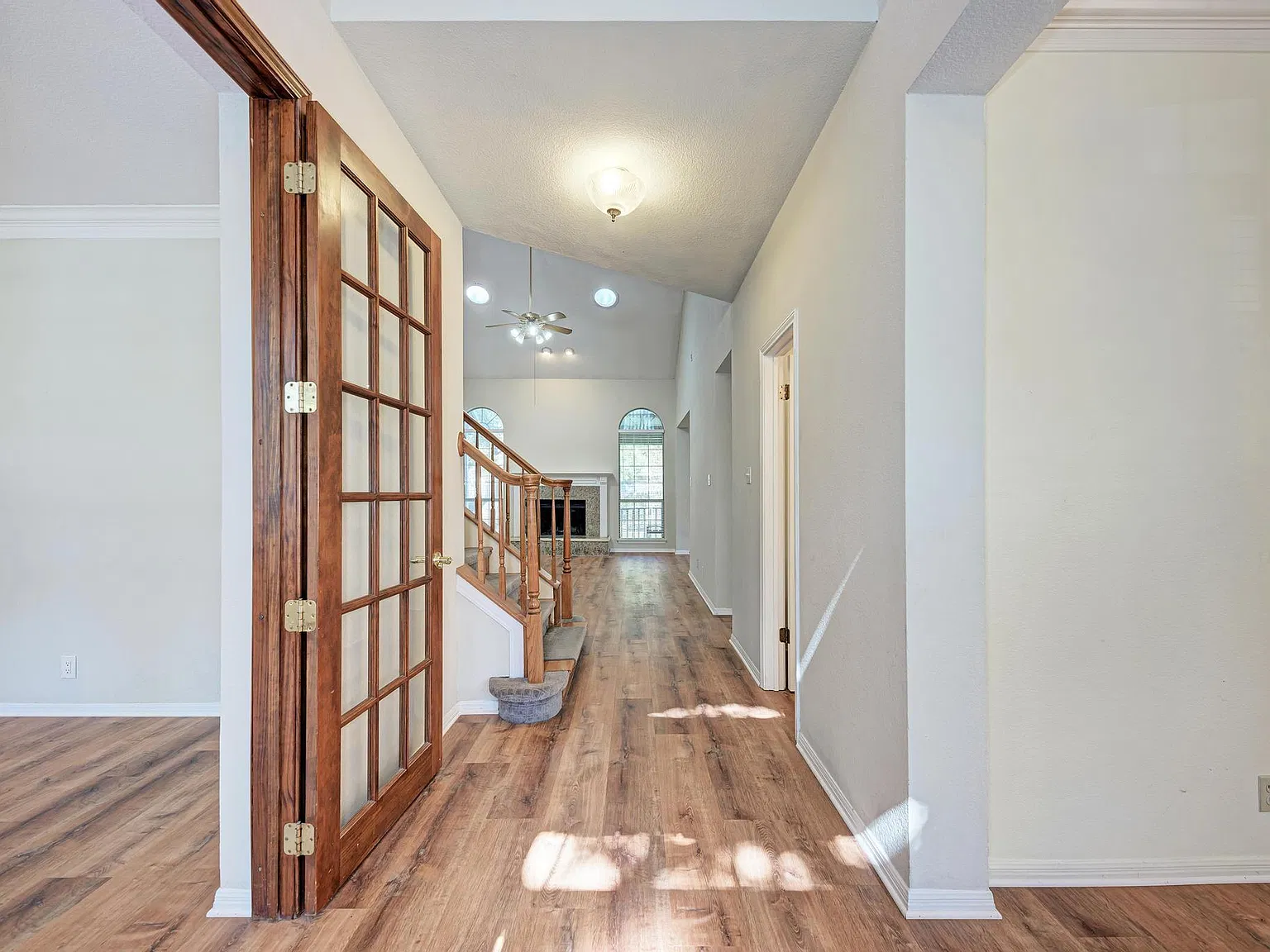 4 bed, 3.5 bath, 2865 sqft, $3,100 — Photo 3