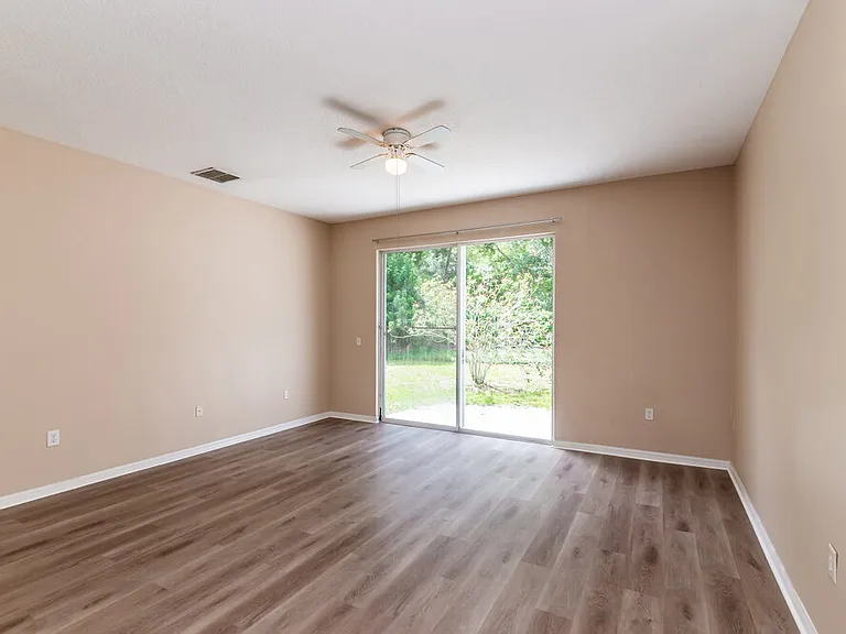 12336 Hollybush Ter — Photo 5