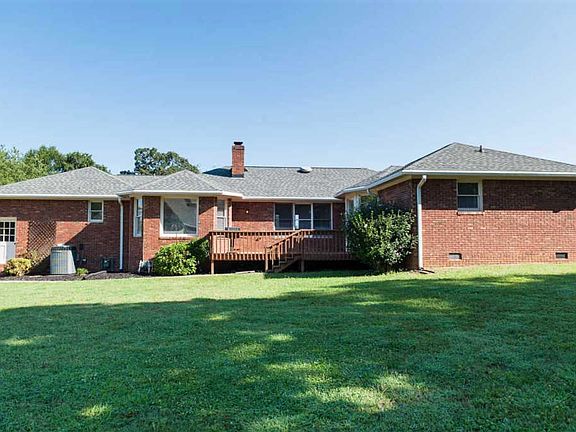 3rd image of 109 Westmeath Dr