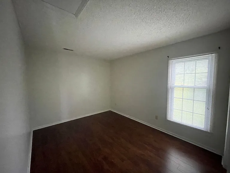 35 B Mulberry Ln — Photo 13