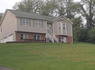 473 Vale Cir, Marion, VA 24354