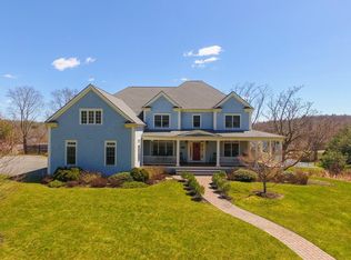 3 Azalea Cir, Natick, MA 01760