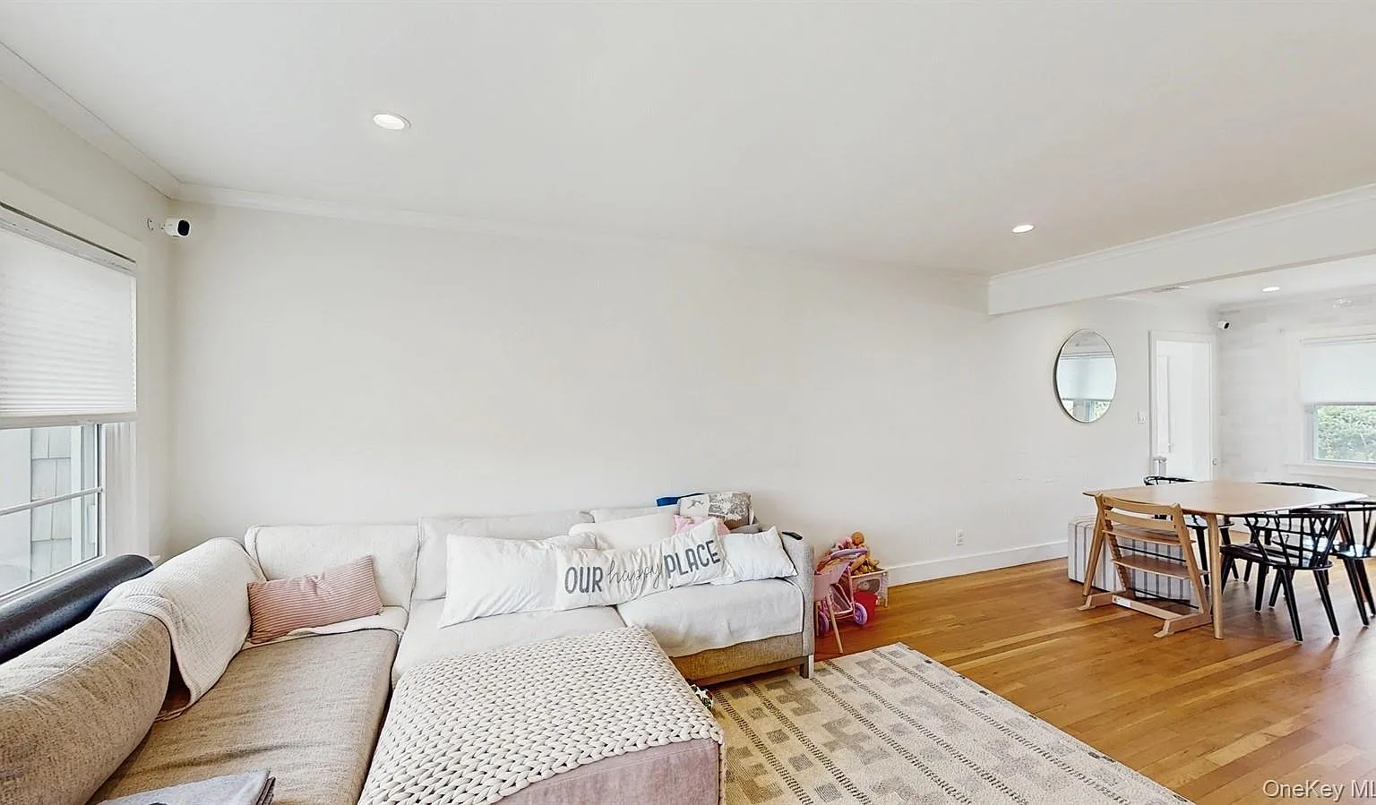 4 bed, 2.0 bath, 1428 sqft, $7,800 — Photo 4