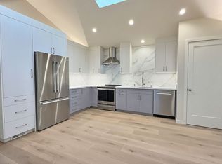 863 Doverton Sq, Mountain View, CA 94040