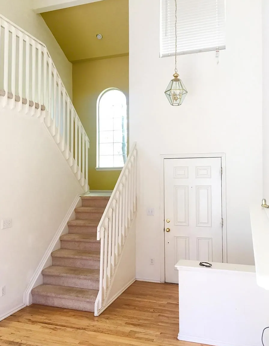4 bed, 3.5 bath, 2400 sqft, $3,200 — Photo 3
