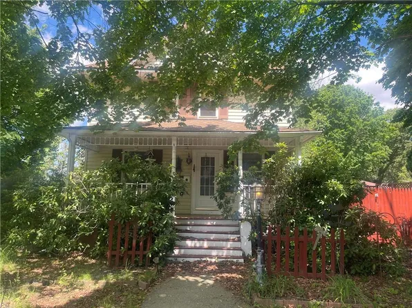 139 Overbrook Ave, Warwick, RI 02889