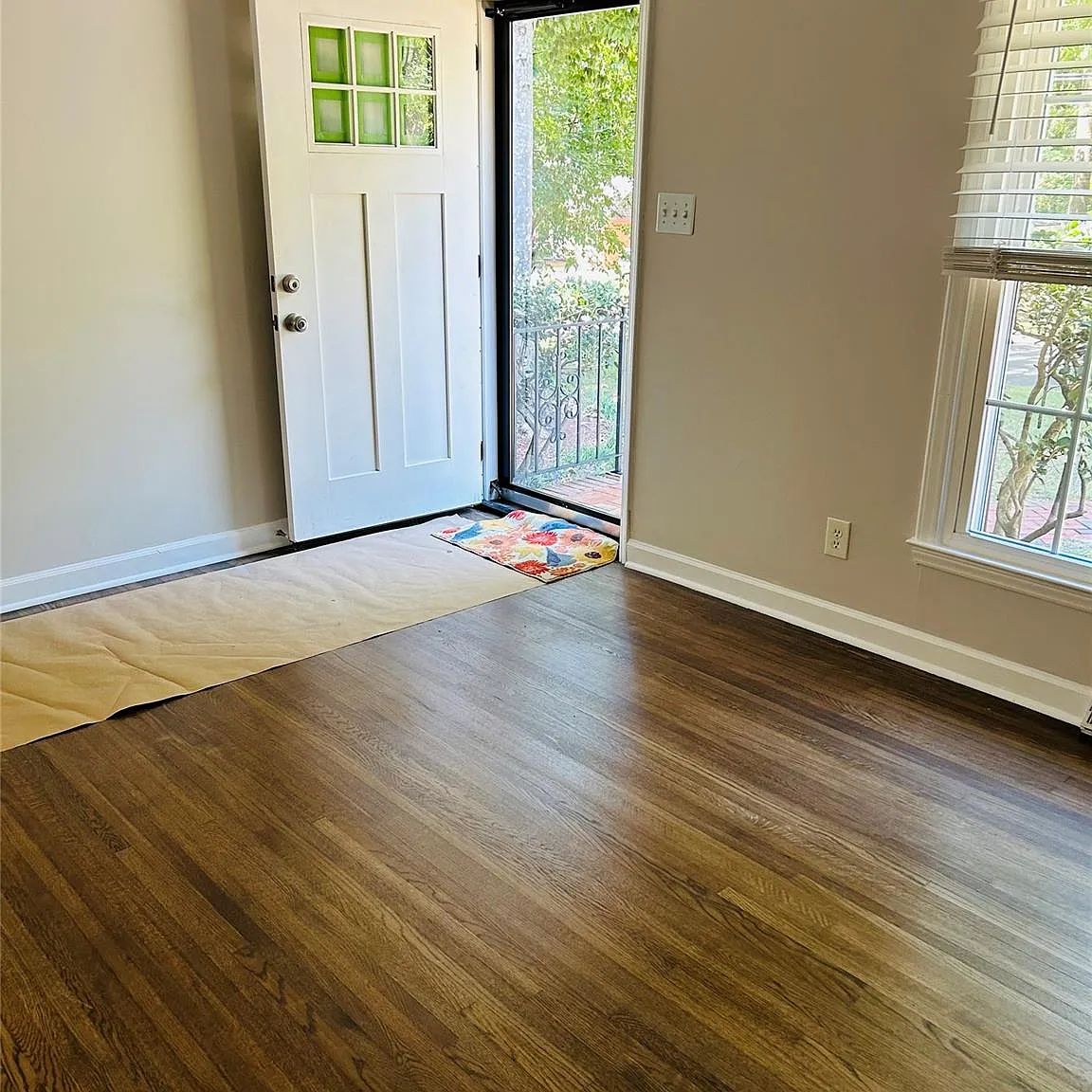 3 bed, 1.5 bath, 1248 sqft, $1,700 — Photo 2
