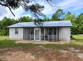 5 Rowland Rd, Hazlehurst, GA 31539