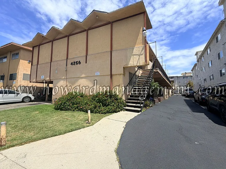 04256LI — Photo 15