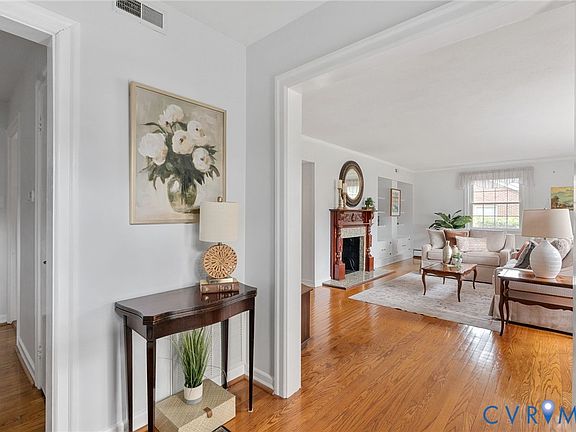 4th image of 8319 Whitewood Rd