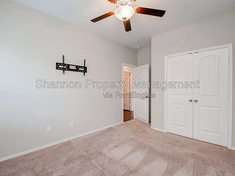 9547 Summer River Dr — Photo 18