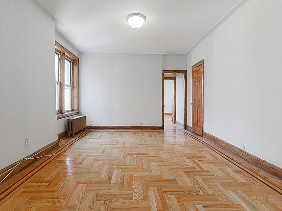 3rd image of 4804 48th St #1