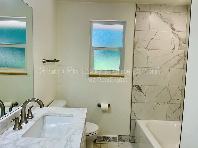 3583 Wright St — Photo 11