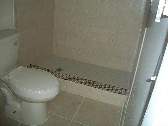 3rd image of 9541 W Elm Ln