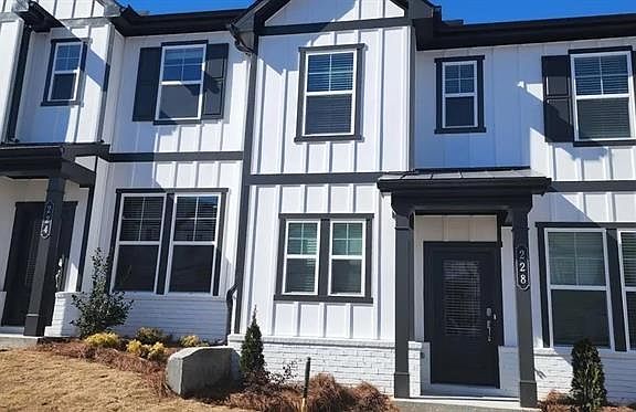 2nd image of 228 Banner Rd