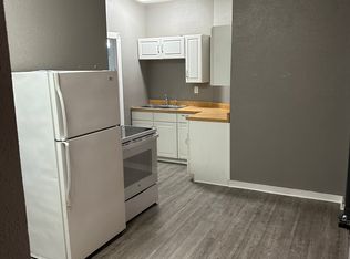 514 Loras Blvd APT 3, Dubuque, IA 52001