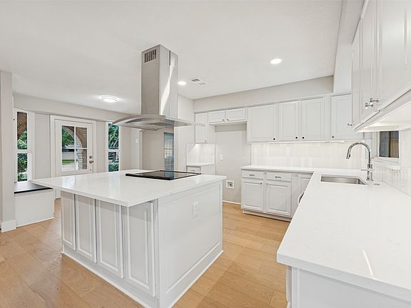 3rd image of 3706 Windsor St
