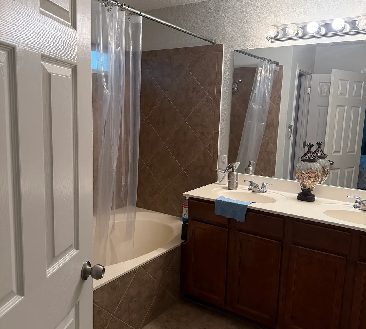 Laura Hights Property — Photo 2