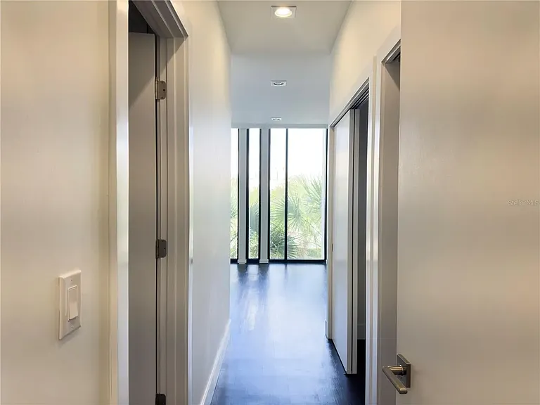 154 2nd St SW #2 — Photo 15