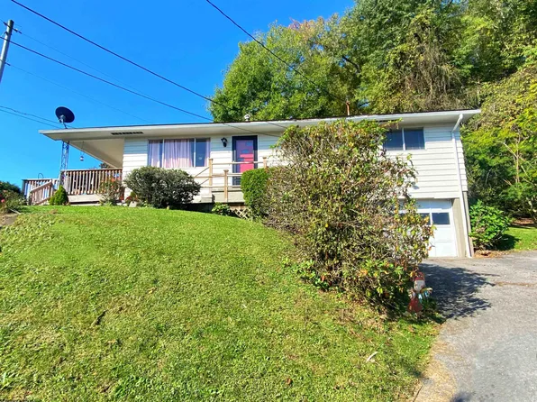 1521 Pennsylvania Ave, Fairmont, WV 26554