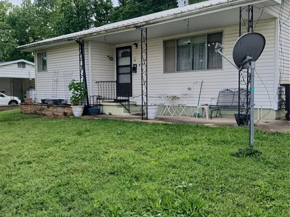 901 Maple St, Doniphan, MO 63935