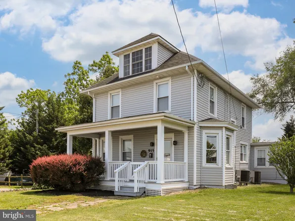 915 Berryville Ave #1-2, Winchester, VA 22601