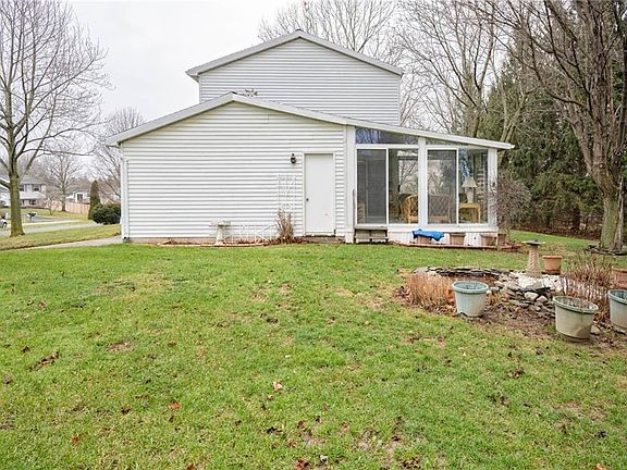 5th image of 16 Cougar Cir