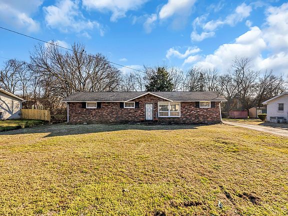 3rd image of 156 Oak Valley Dr