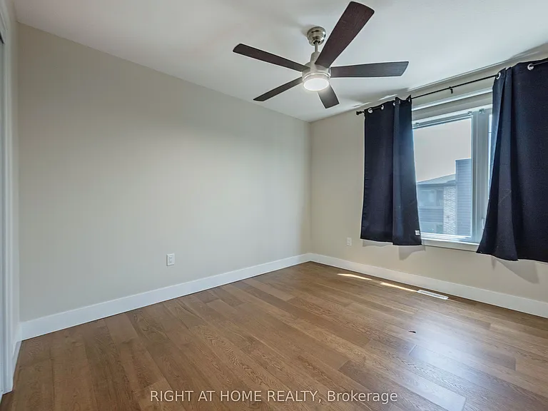 1960 Dalmagarry Rd #34 — Photo 25