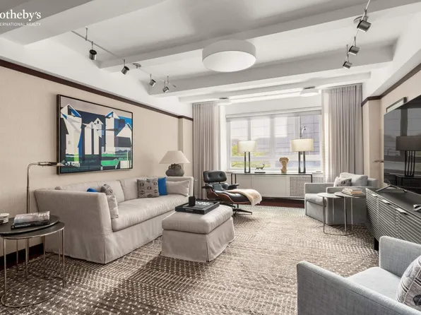 333 West 57th Street image 2 of 23