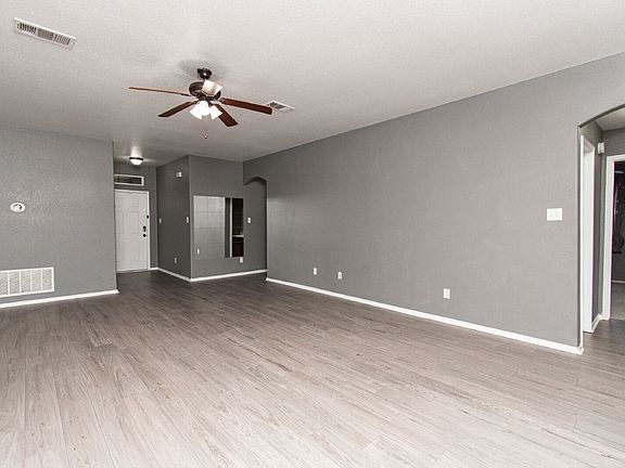 4th image of 3200 Alamocitos Creek Dr