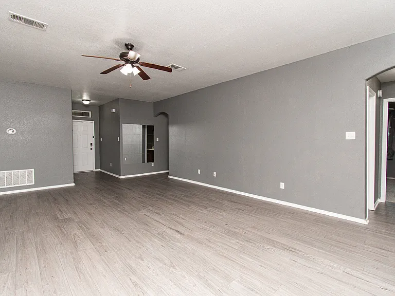 3200 Alamocitos Creek Dr — Photo 4