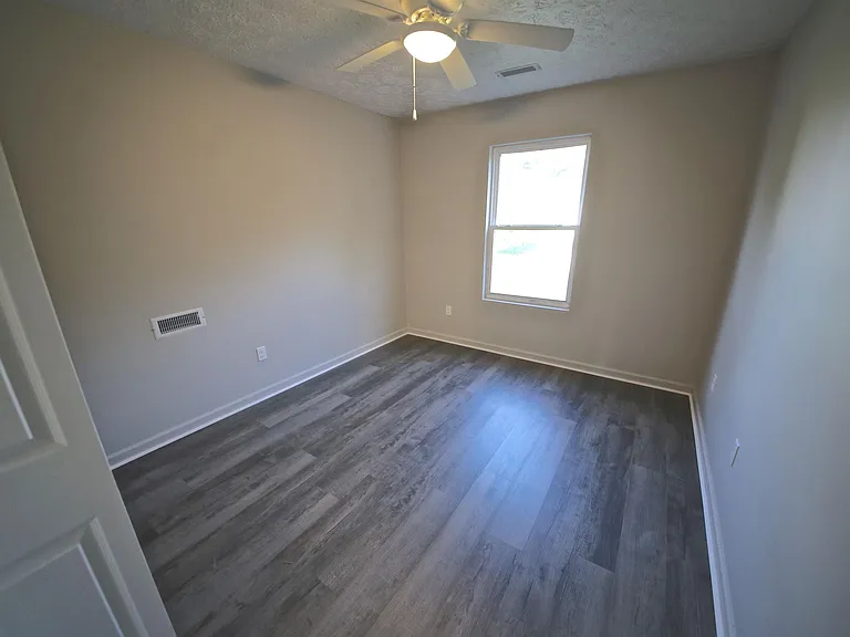 876 E Meadowlands Dr — Photo 8