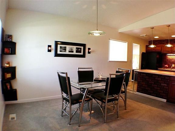 5th image of 227 Gramercy Dr