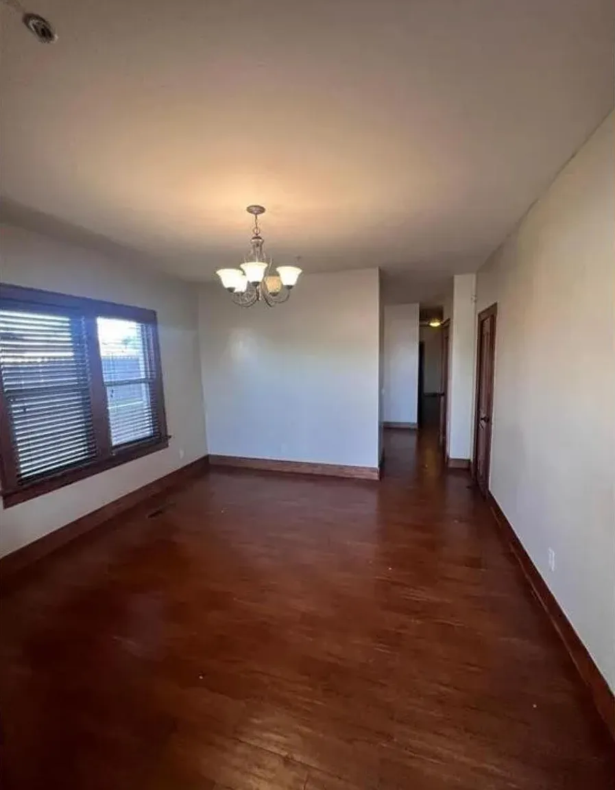 1 bed, 1100 sqft, $995 — Photo 4