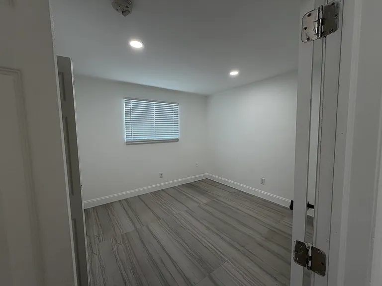 9805 Marlin Rd — Photo 10