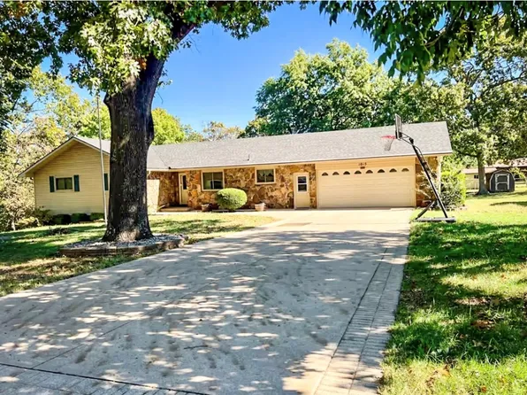 1015 Peterson Rd, Neosho, MO 64850