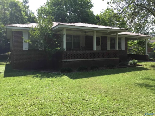 1120 Larry St, Glencoe, AL 35905