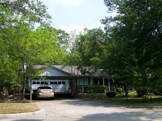 1st image of 9772 Westview Dr
