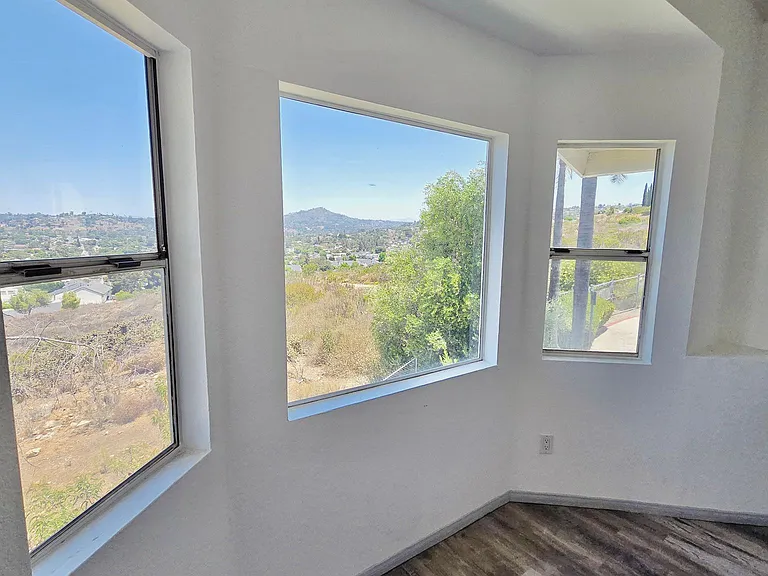 8701 Vista Del Oro Way — Photo 30