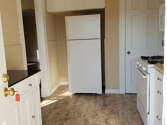 Kitchen view 3