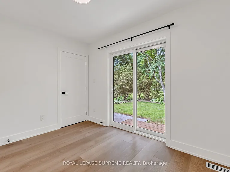 485 Anthony Dr — Photo 28