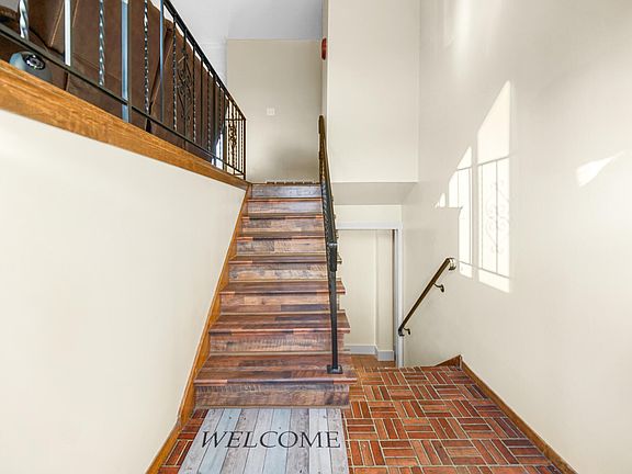 3rd image of 3030 W 49th Ave