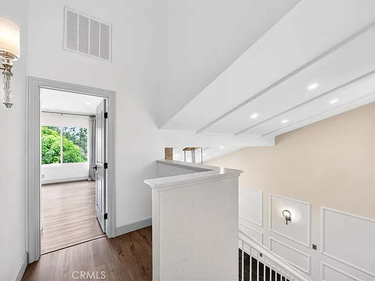 1034 Creekside Dr — Photo 15