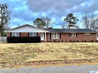 1100 Jackson Dr, Athens, AL 35611