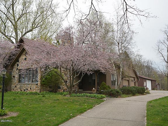 2nd image of 63061 41st St