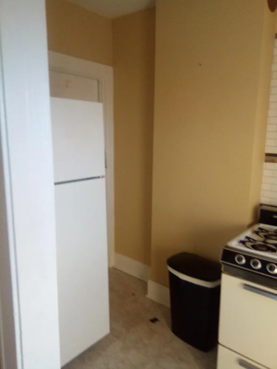 Building Photo - 1263 Elsinore Ave #5